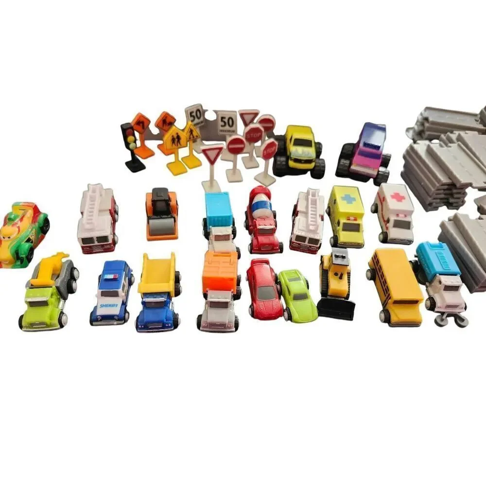 Driven by Battat – Auto Shop & Race Track Playset – Collapsible Playset with Tra